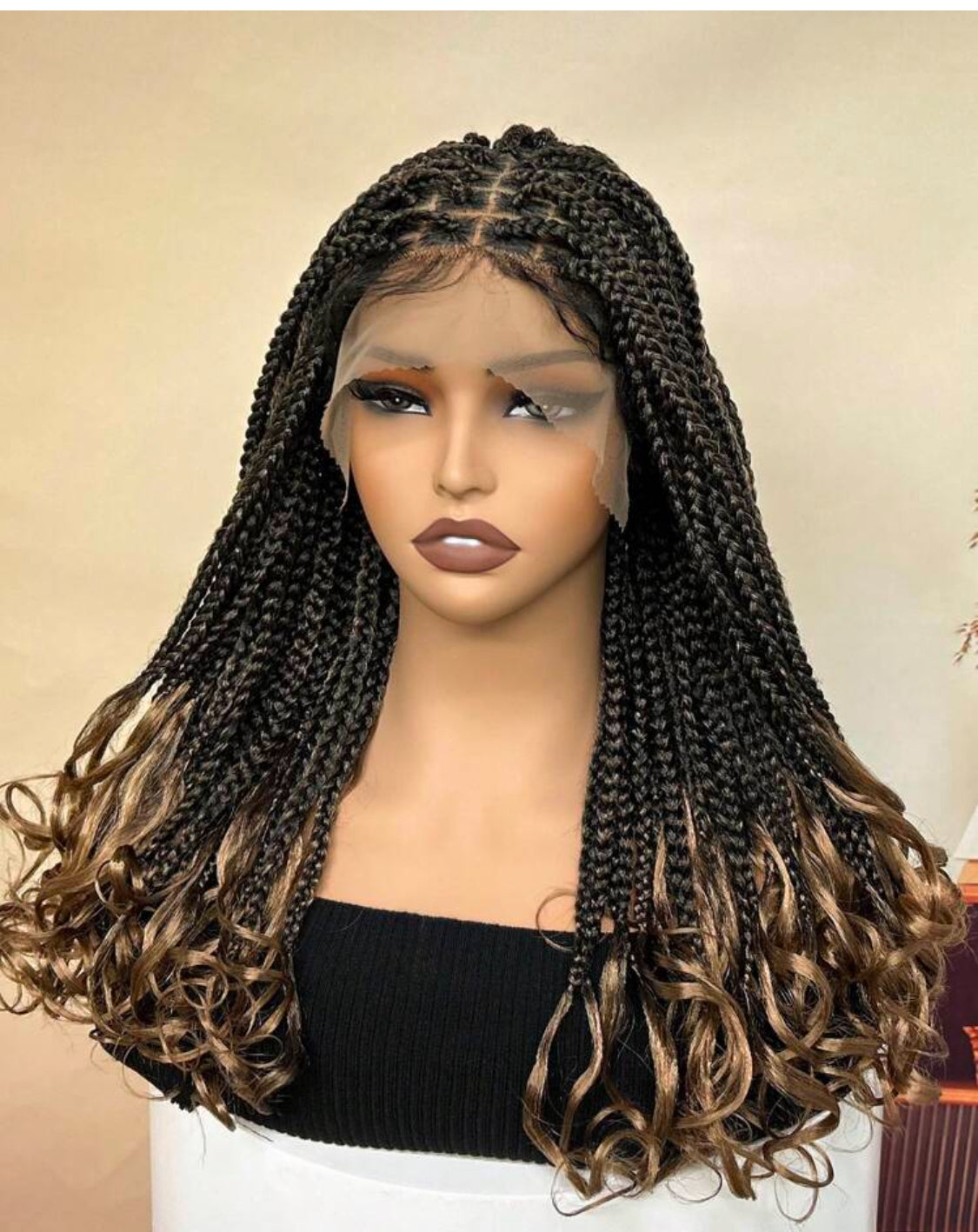 20 Inches Lace Front Breathable , Heat Resistant Lace Wig, Natural Hairstyle With Soft and Lightweight Design.