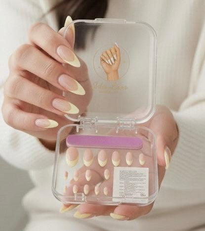 Luxury 24Pcs Minimalist Almond Shaped Yellow Press-On Nail Design For Enhancing Your Looks, Suitable For Parties, Dates And Everyday Wear.